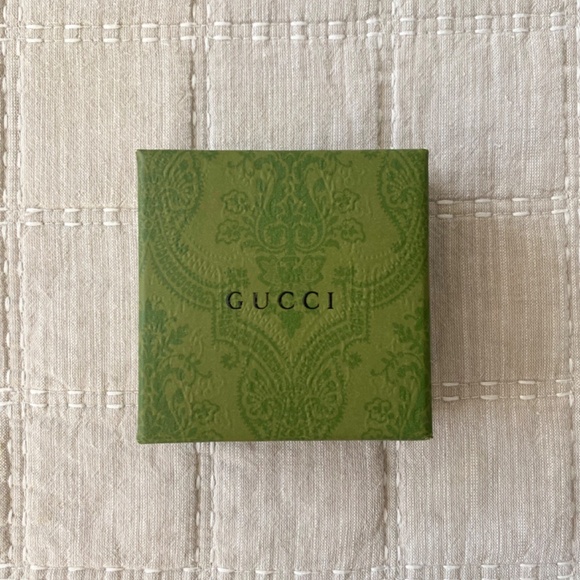 Gucci Interlocking Earrings - Picture 5 of 6